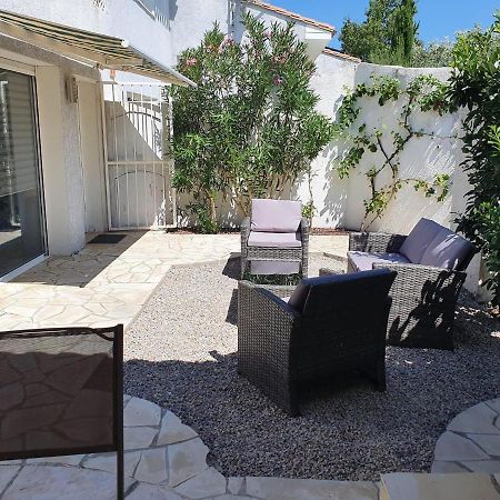 Charmant Logement Avec Piscine Saint-Feliu-d'Avall Экстерьер фото